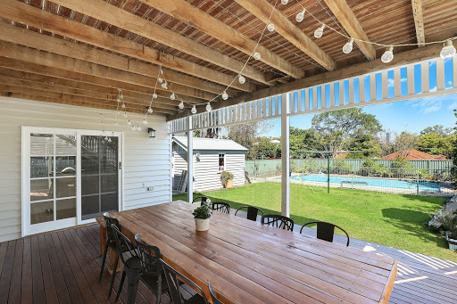 Reduce Backyard Maintenance With These Modern Materials