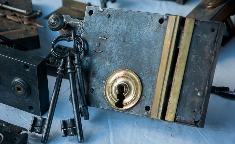 Why A Local Locksmith Should Be on Speed Dial!